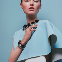 Rose Noire Necklace - Image 2